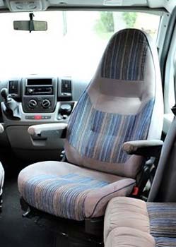 Skräddarsydd klädsel till husbil