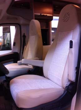 Skräddarsydd klädsel till husbil